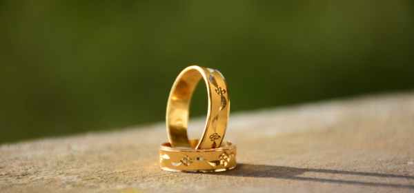 close up photo of golden rings